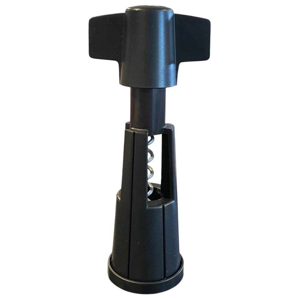 PAMPERED CHEF Wine Bottle Corkscrew Opener Black RETIRED 2155